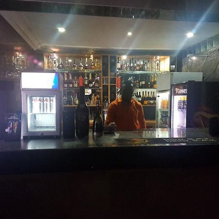 Chamcce Hotel Ajao Lagos Exterior photo