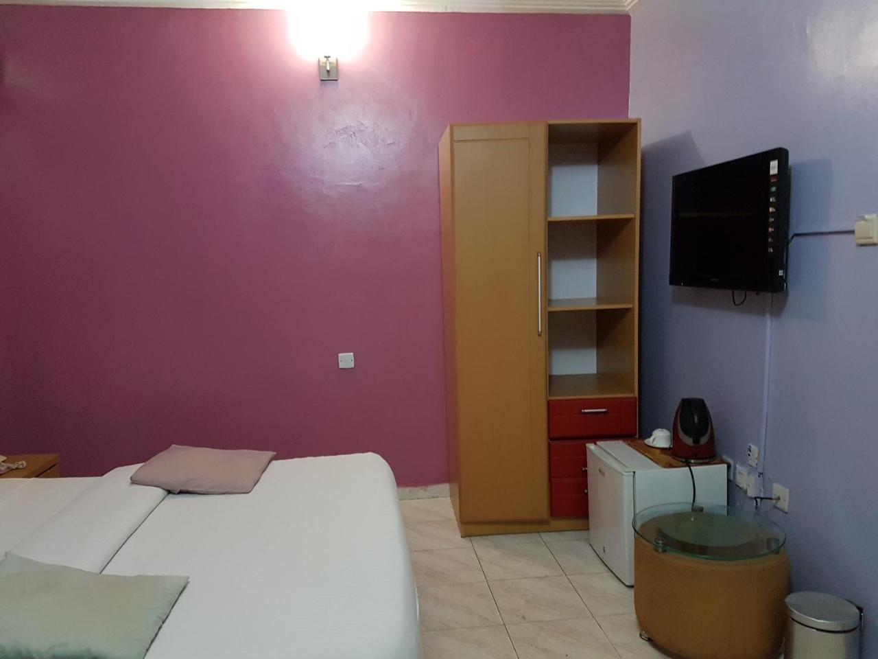 Chamcce Hotel Ajao Lagos Exterior photo