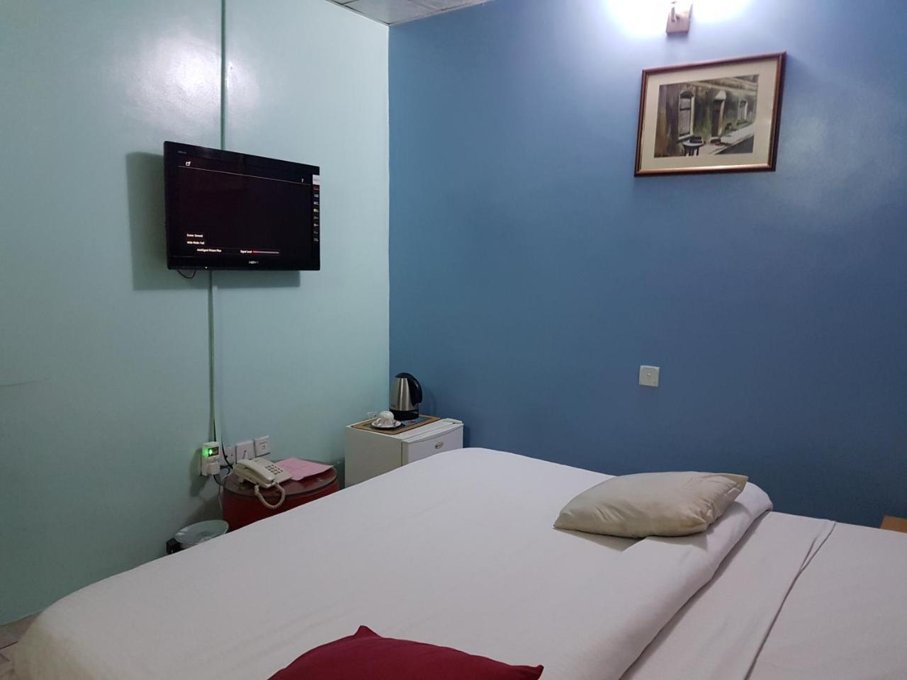 Chamcce Hotel Ajao Lagos Exterior photo