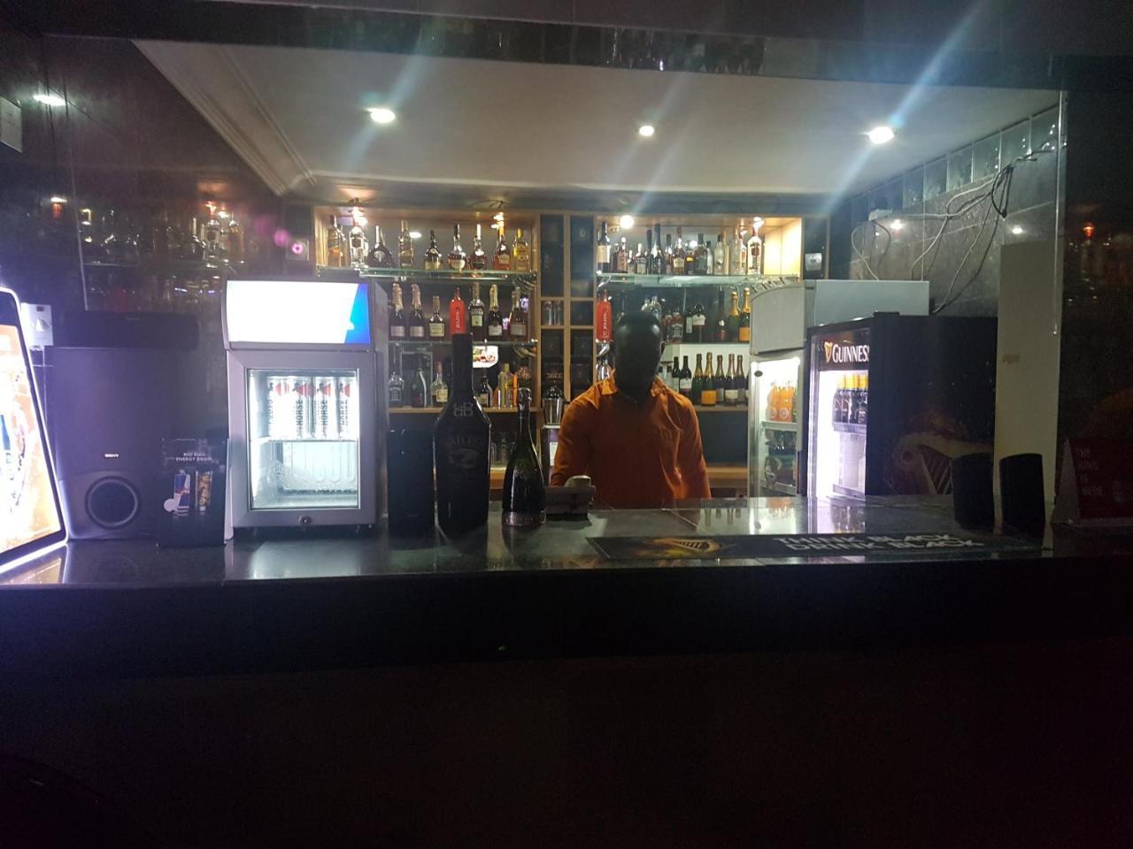 Chamcce Hotel Ajao Lagos Exterior photo