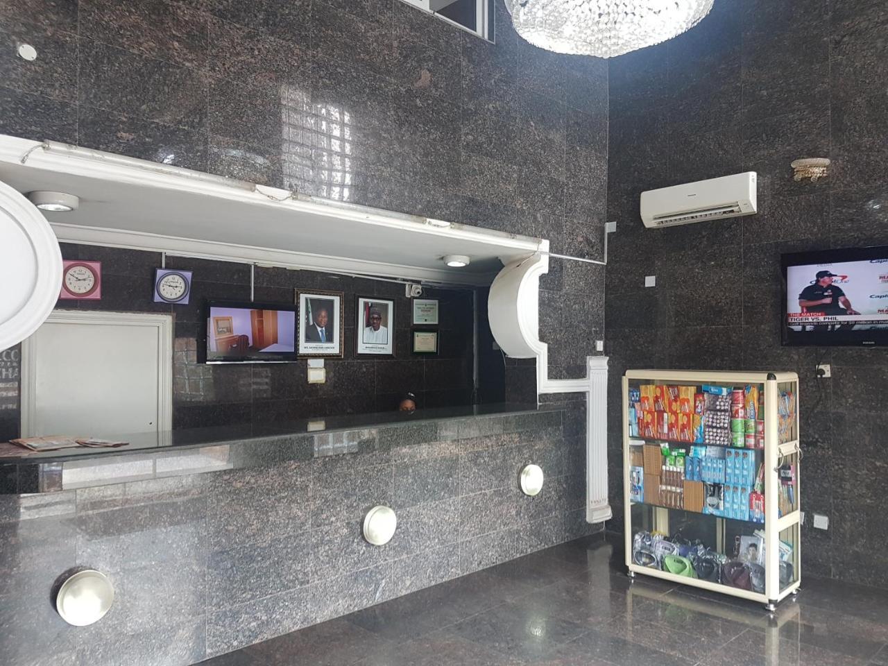 Chamcce Hotel Ajao Lagos Exterior photo